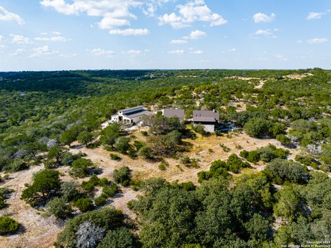 Single Family Residence in Hunt TX 320 Overland Trail W Trl.jpg