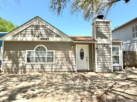 Single Family Residence in San Antonio TX 10027 Birch Field Dr.jpg