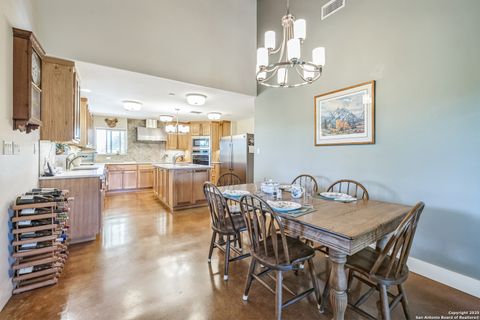 Single Family Residence in Bandera TX 3263 Palomino Springs 20.jpg