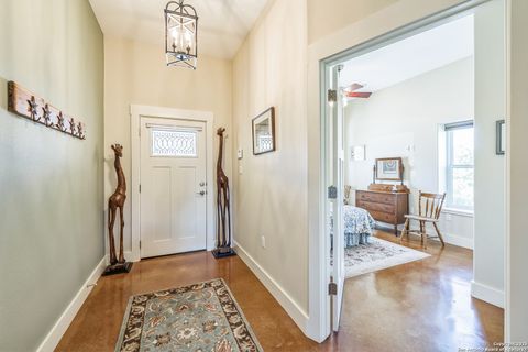 Single Family Residence in Bandera TX 3263 Palomino Springs 14.jpg