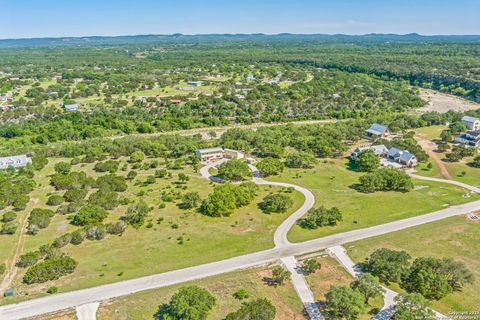 Single Family Residence in Bandera TX 3263 Palomino Springs 37.jpg