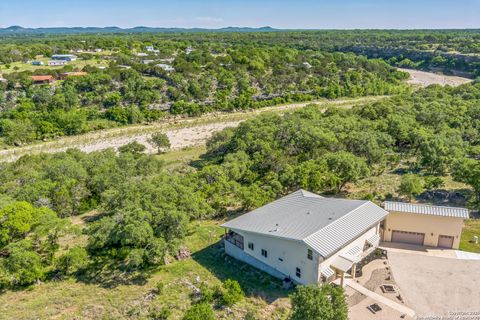 Single Family Residence in Bandera TX 3263 Palomino Springs 9.jpg