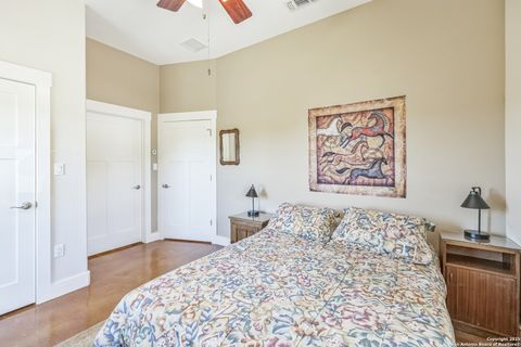 Single Family Residence in Bandera TX 3263 Palomino Springs 28.jpg