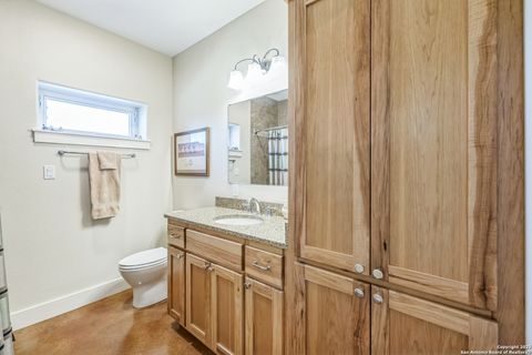 Single Family Residence in Bandera TX 3263 Palomino Springs 34.jpg