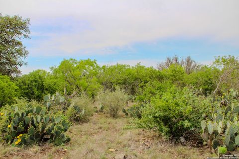  in Hondo TX 0000 County Road 341 9.jpg