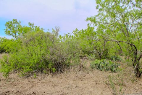  in Hondo TX 0000 County Road 341 16.jpg