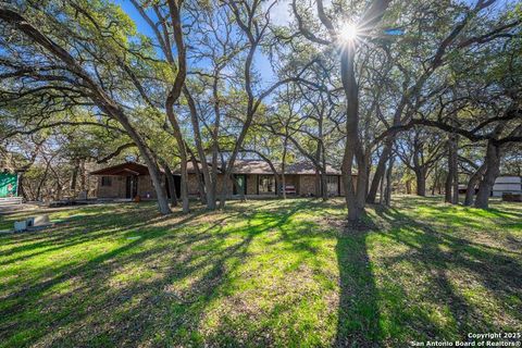 Single Family Residence in Boerne TX 405 sisterdale.jpg