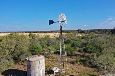 Farm in Hondo TX 00 Fm 462 N.jpg