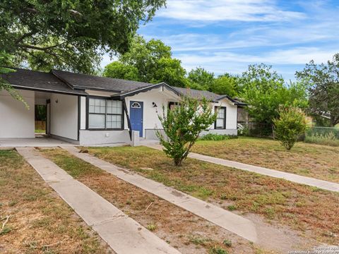 Single Family Residence in San Antonio TX 5415 Stonybrook Drive.jpg