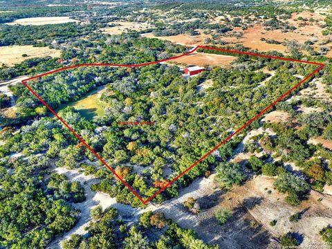 Single Family Residence in Medina TX 197 two sisters Rd 1.jpg
