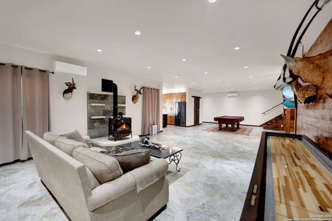 Single Family Residence in Medina TX 197 two sisters Rd 20.jpg