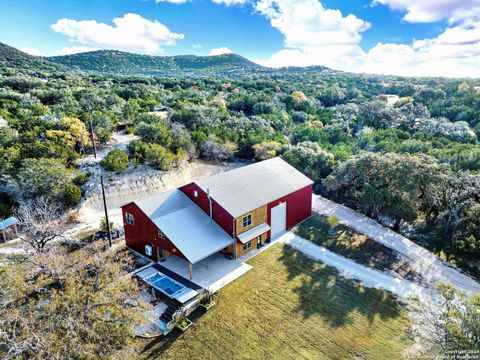 Single Family Residence in Medina TX 197 two sisters Rd 2.jpg