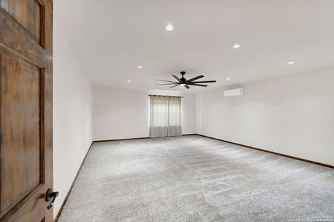 Single Family Residence in Medina TX 197 two sisters Rd 35.jpg