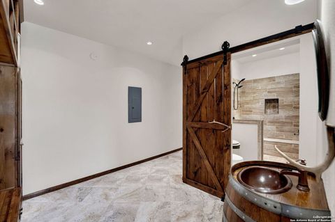 Single Family Residence in Medina TX 197 two sisters Rd 28.jpg