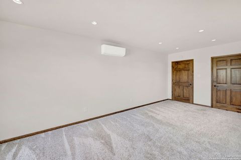 Single Family Residence in Medina TX 197 two sisters Rd 45.jpg