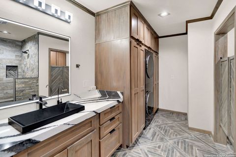Single Family Residence in Medina TX 197 two sisters Rd 40.jpg