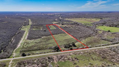  in Beeville TX 8485 Fm 673.jpg