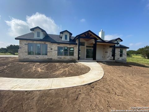 Single Family Residence in Bandera TX 140 Horsehoe Falls 1.jpg
