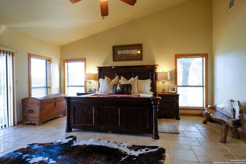 in Medina TX 1100 Stringtown Rd 13.jpg