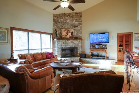  in Medina TX 1100 Stringtown Rd 18.jpg