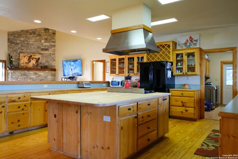  in Medina TX 1100 Stringtown Rd 12.jpg