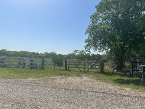  in Atascosa TX 15896 Interstate 35 S.jpg