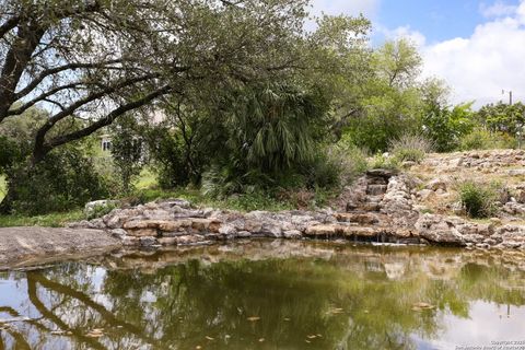 Single Family Residence in Castroville TX 102 County Road 4773 26.jpg