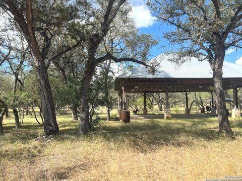  in Mico TX LOT 19 & 20 Pr 1707 4.jpg