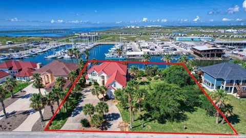 Single Family Residence in Aransas Pass TX 107 Bay Ct.jpg