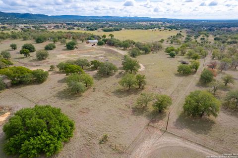 Farm in Medina TX 455 Hubble Ln 34.jpg