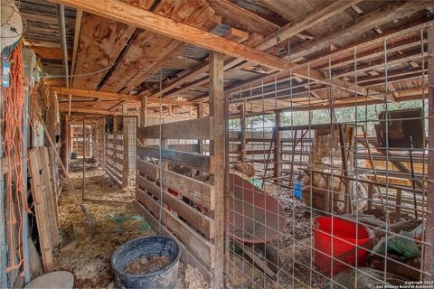 Farm in Medina TX 455 Hubble Ln 18.jpg