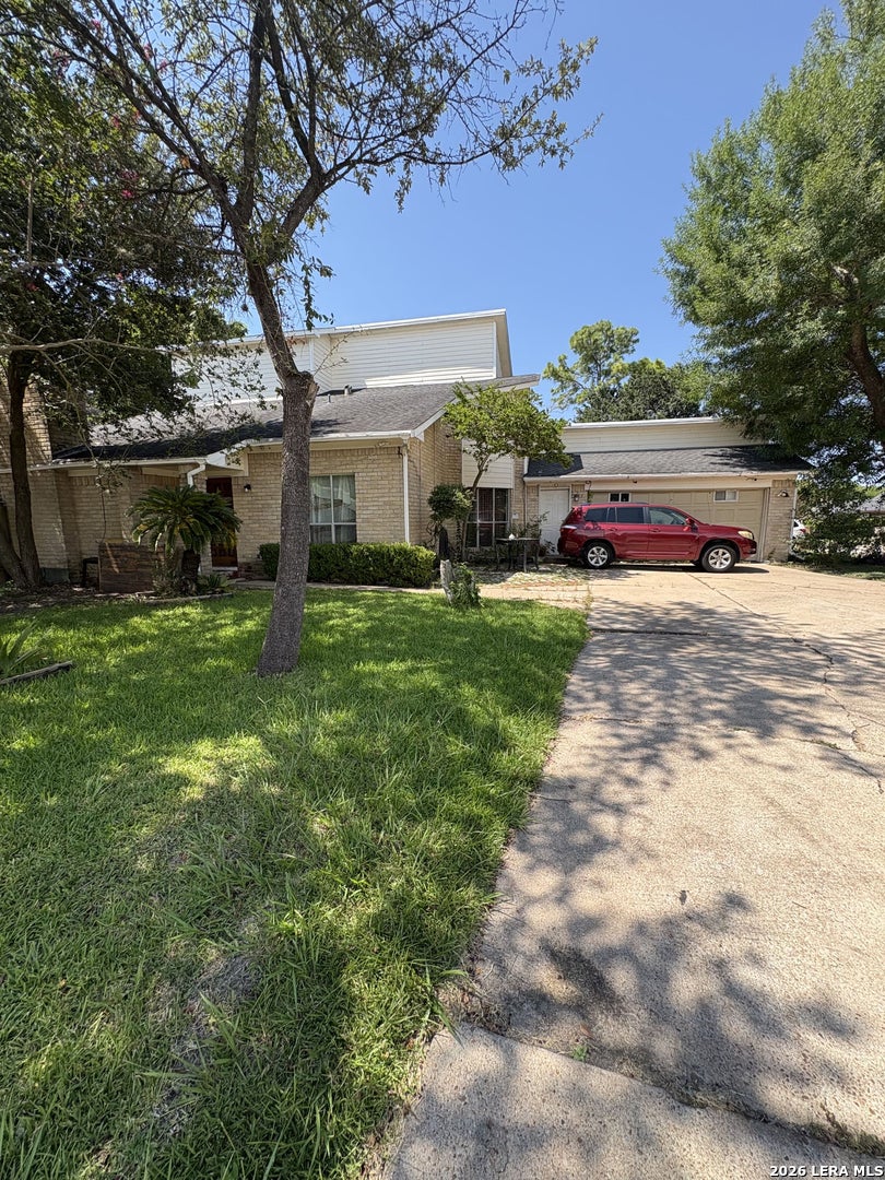 2926 Misty Park Dr, Houston, TX 77082 photo