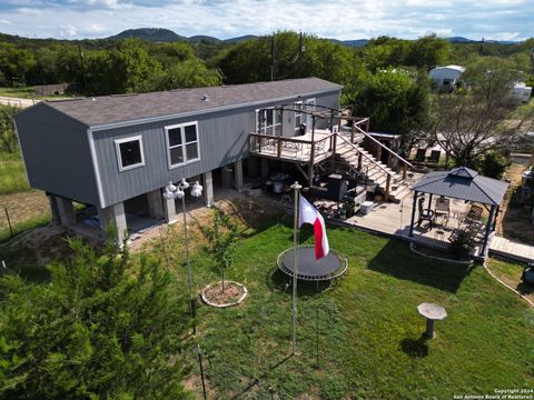 Manufactured Home in Bandera TX 755 Sombra Dr.jpg