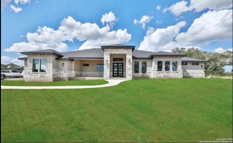 Single Family Residence in Bandera TX 732 Salt Grass Trail.jpg