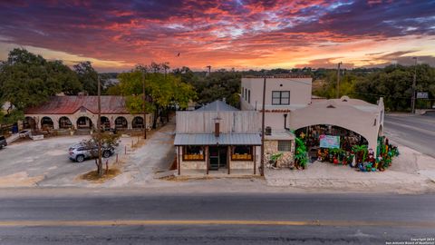 Retail in Bandera TX 112 Hwy 16 S.jpg