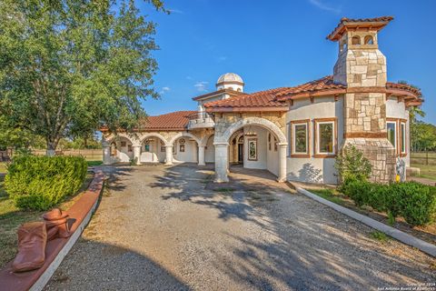 Single Family Residence in Atascosa TX 13196 Kelly Rd.jpg