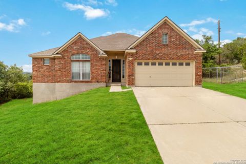 Single Family Residence in Mico TX 846 County Road 2763.jpg