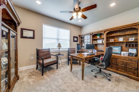 Single Family Residence in Mico TX 895 Private Road 1742 30.jpg