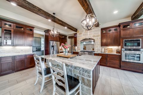 Single Family Residence in Mico TX 895 Private Road 1742 12.jpg