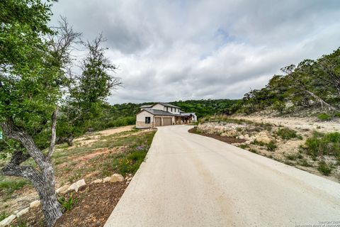 Single Family Residence in Mico TX 895 Private Road 1742.jpg