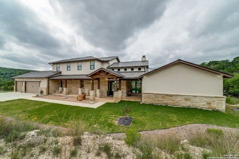 Single Family Residence in Mico TX 895 Private Road 1742 2.jpg