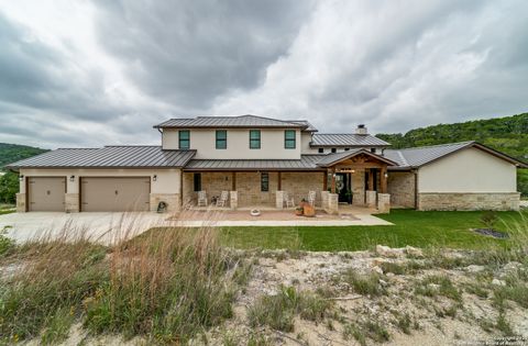 Single Family Residence in Mico TX 895 Private Road 1742 1.jpg