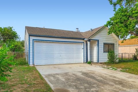 Single Family Residence in San Antonio TX 5434 Seahorse Dr.jpg
