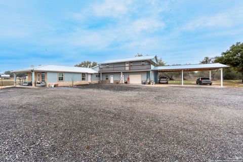 Single Family Residence in Natalia TX 472 County Road 6723.jpg