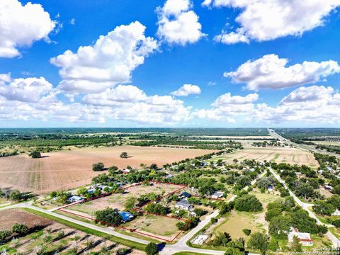 Single Family Residence in Dhanis TX 436 county road 5211.jpg