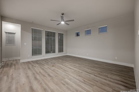 Single Family Residence in Castroville TX 103 Highland Park 13.jpg