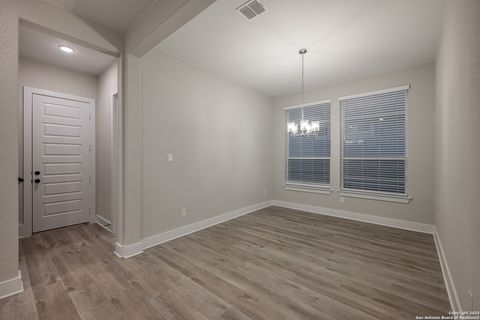Single Family Residence in Castroville TX 103 Highland Park 10.jpg