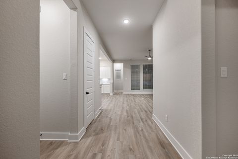 Single Family Residence in Castroville TX 103 Highland Park 4.jpg