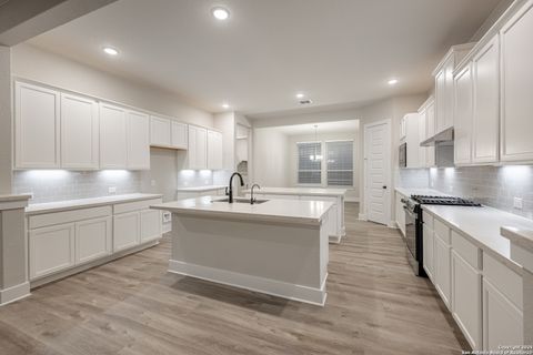 Single Family Residence in Castroville TX 103 Highland Park 8.jpg