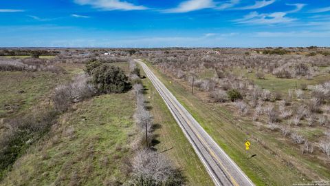  in Beeville TX 8485 Fm 673 2.jpg